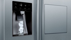 Hladilni-aparati-in-vinske-vitrine/KAG93AIEP-BOSCH-HLADILNIK_7