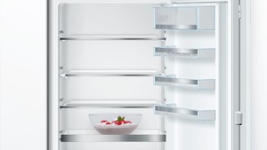 Hladilni-aparati-in-vinske-vitrine/KIS86AFE0-BOSCH-HLADILNIK_3