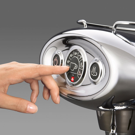 X7.1 ILLY COFFEE MACHINE Iperespresso, originality and technology 